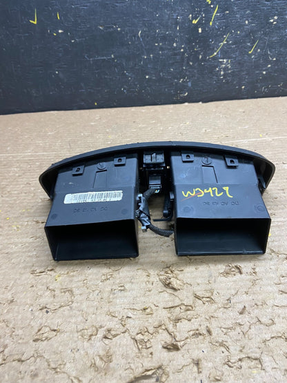 2004 to 2009 Cadillac SRX Front Center Dash A/C Air Vent W3429 DG3