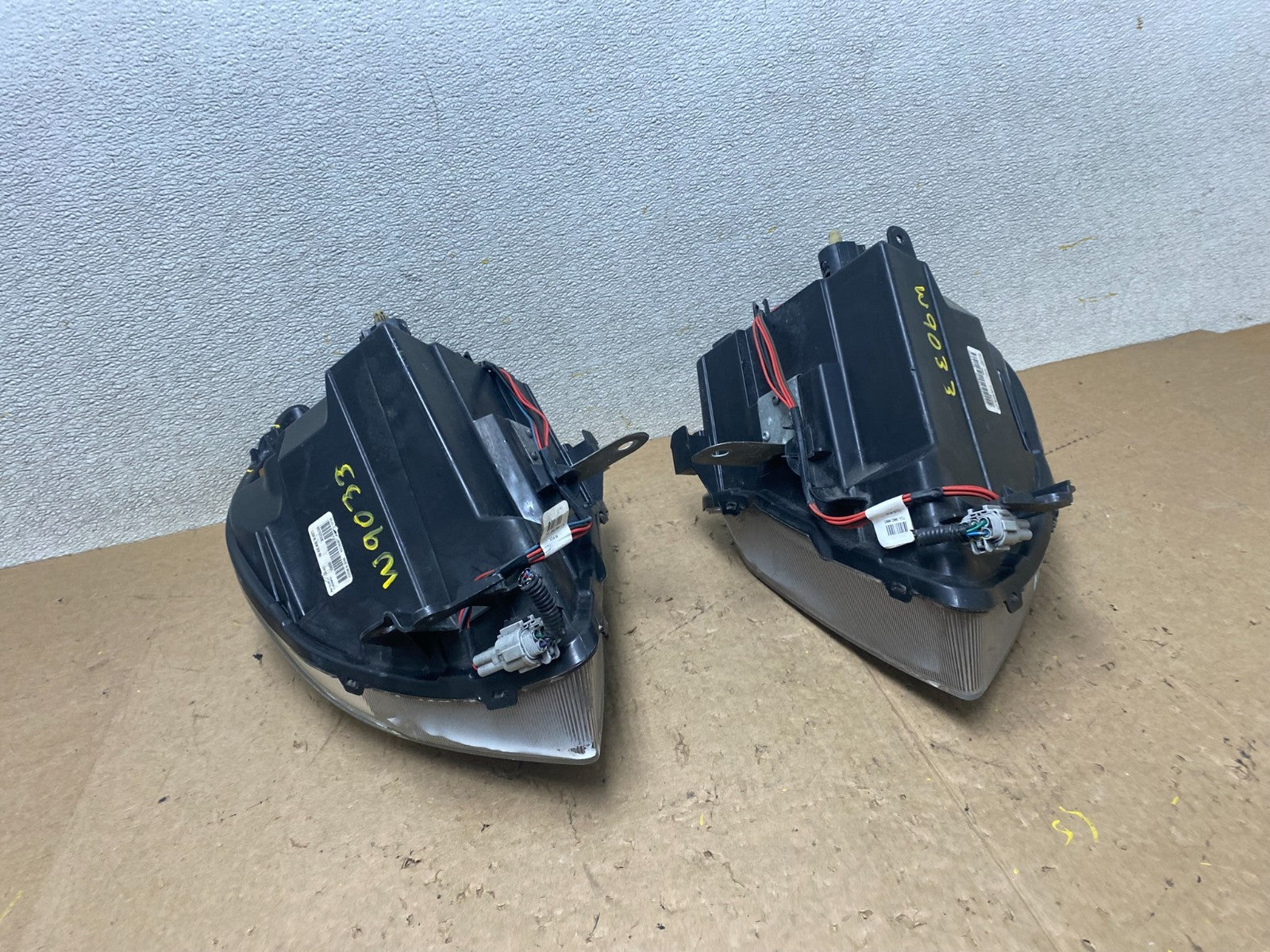 2010-2012 Nissan Sentra Halogen Left+Right Black Headlights W9033 DW18
