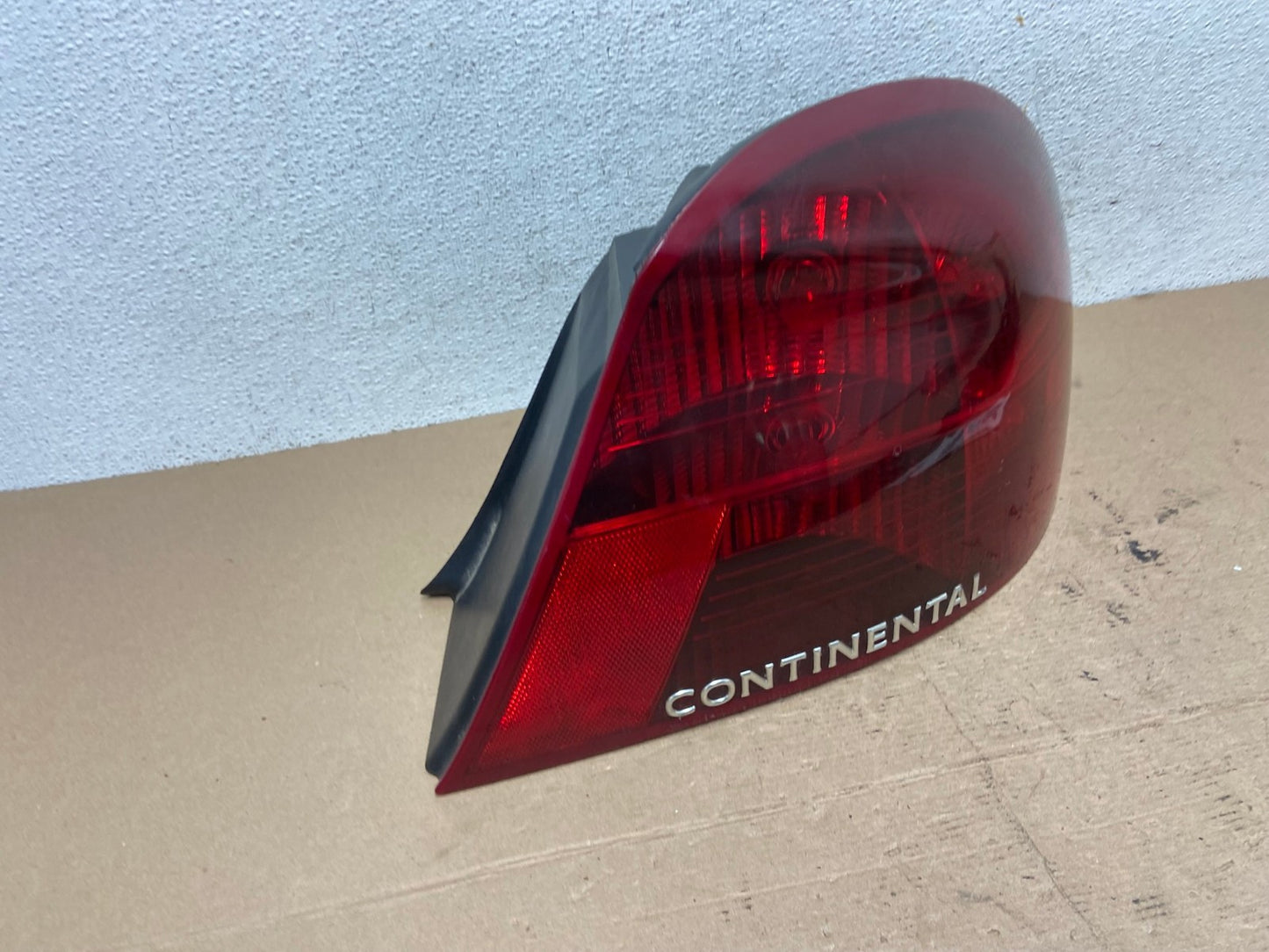1998 to 2002 Lincoln Continental Right Passenger Rh Tail Light AF4727 LK2