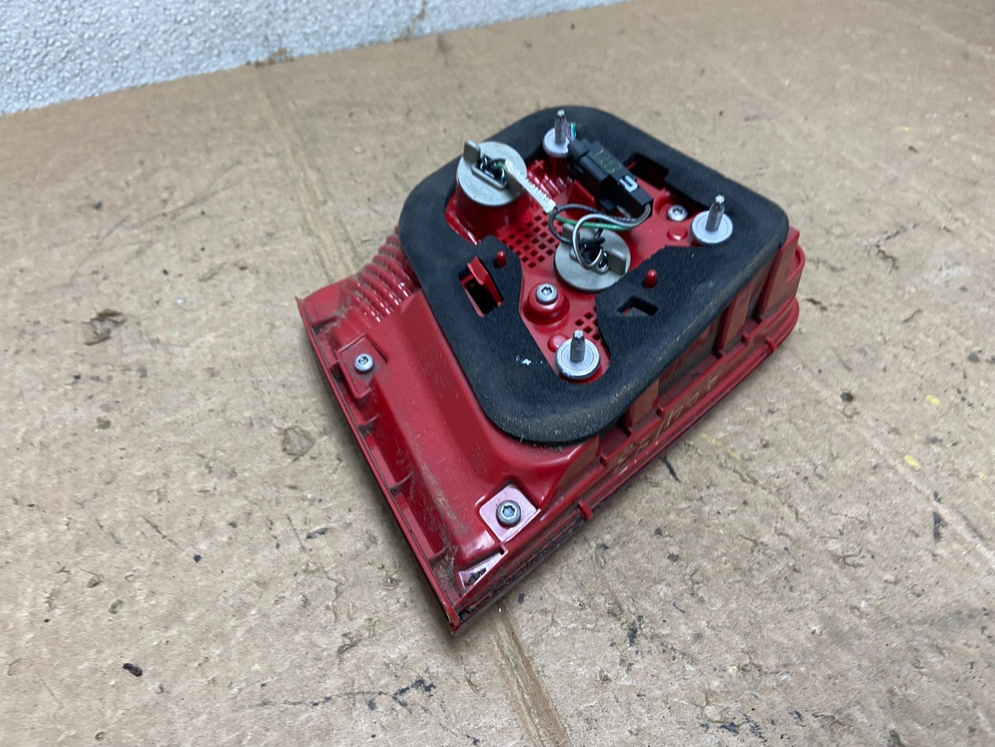 2013-2016 Chevrolet Malibu Left Driver LH Inner Tail Light AA4143 DW4