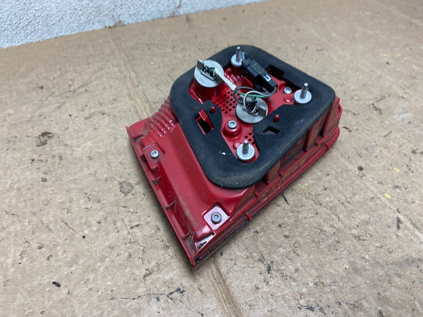 2013-2016 Chevrolet Malibu Left Driver LH Inner Tail Light AA4143 DW4