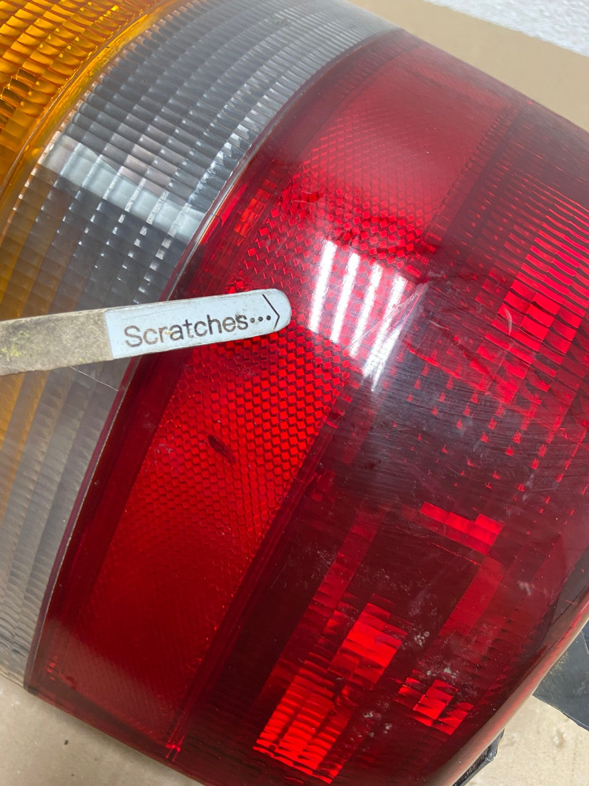 1993-1998 Jeep Grand Cherokee ZJ Right Passenger Side Rh Tail Light AE7204 LK3