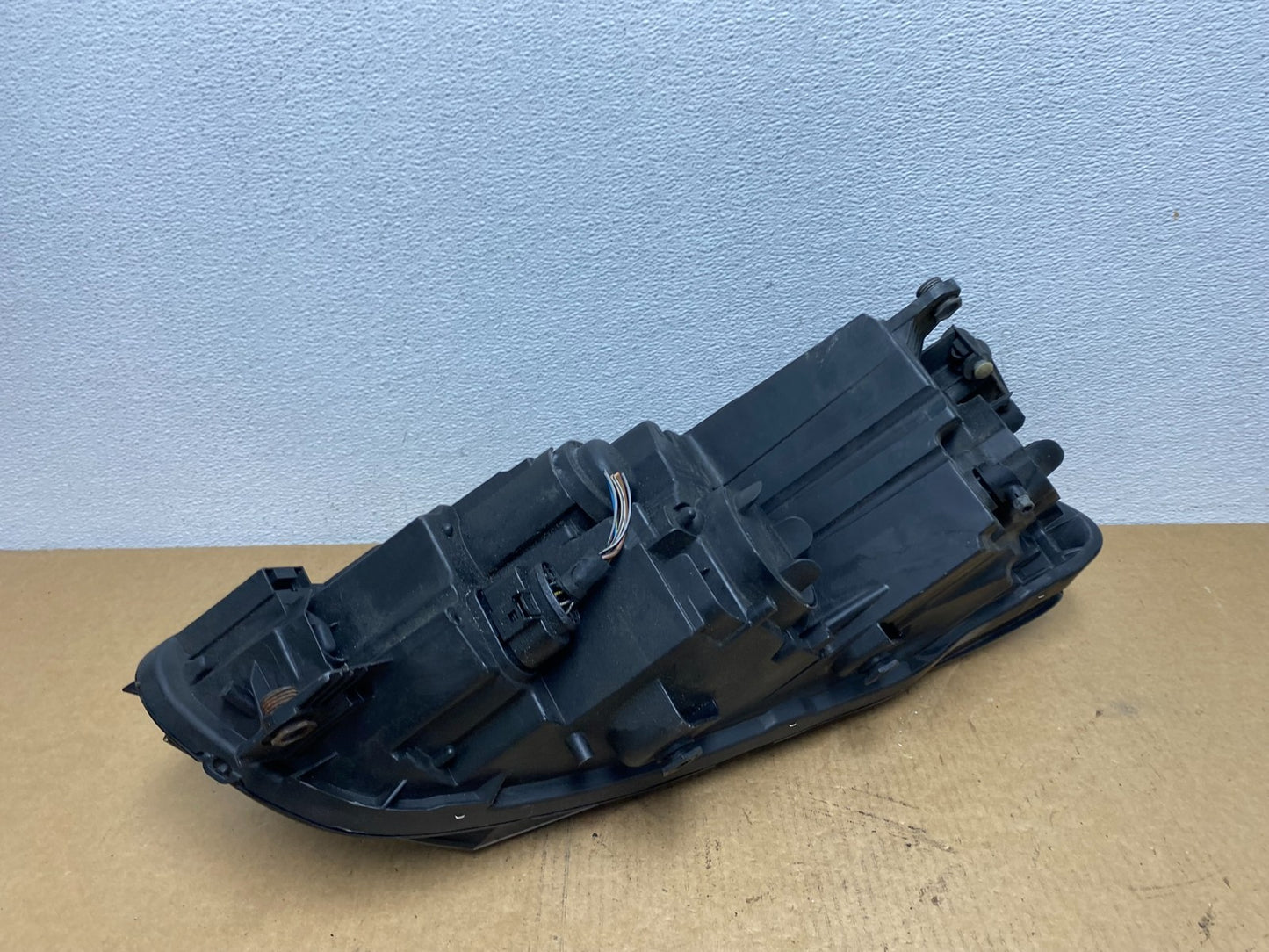 2012-2015 Volkswagen Passat Left Driver LH Side Halogen Headlight OEM AC1812 DW5