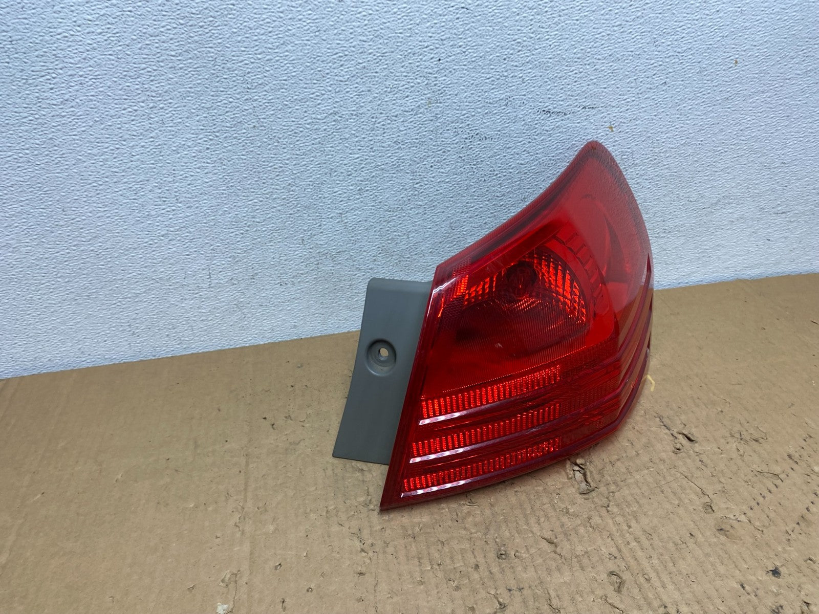 2008 to 2015 Nissan Rogue Right Passenger Rh Side Tail Light AD2507 DW2