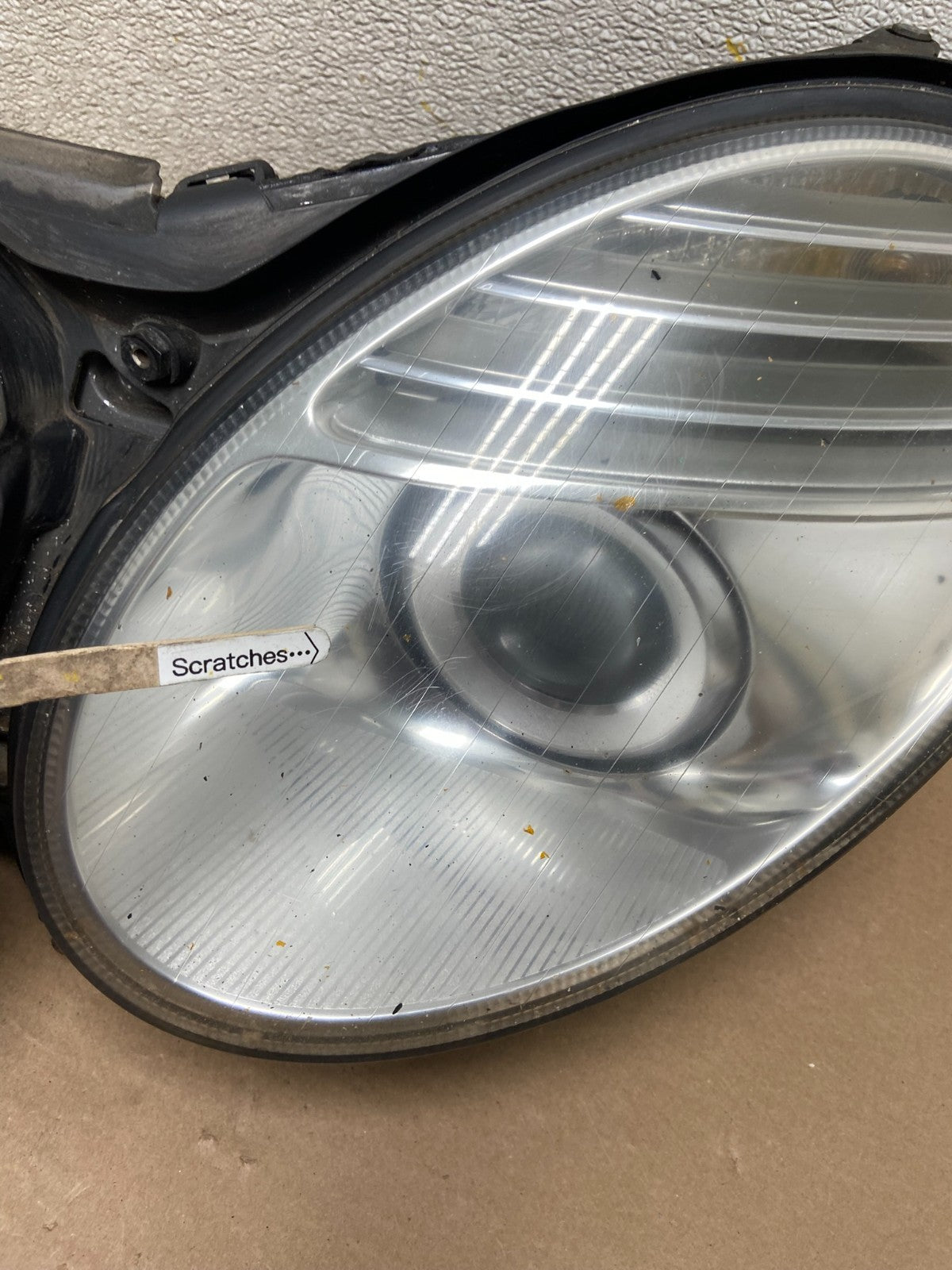 2007 2008 2009 Mercedes E Class Left Driver LH Halogen Headlight AA9861 DW3