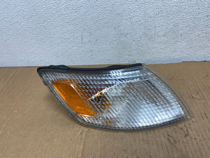 1997 to 1999 Lexus ES300 Right Passenger RH Side Turn Signal AD0938 DW0
