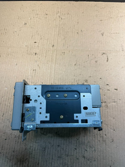2003 Lincoln Navigator Radio Stereo 6 CD Player AM/FM V1900 DG1