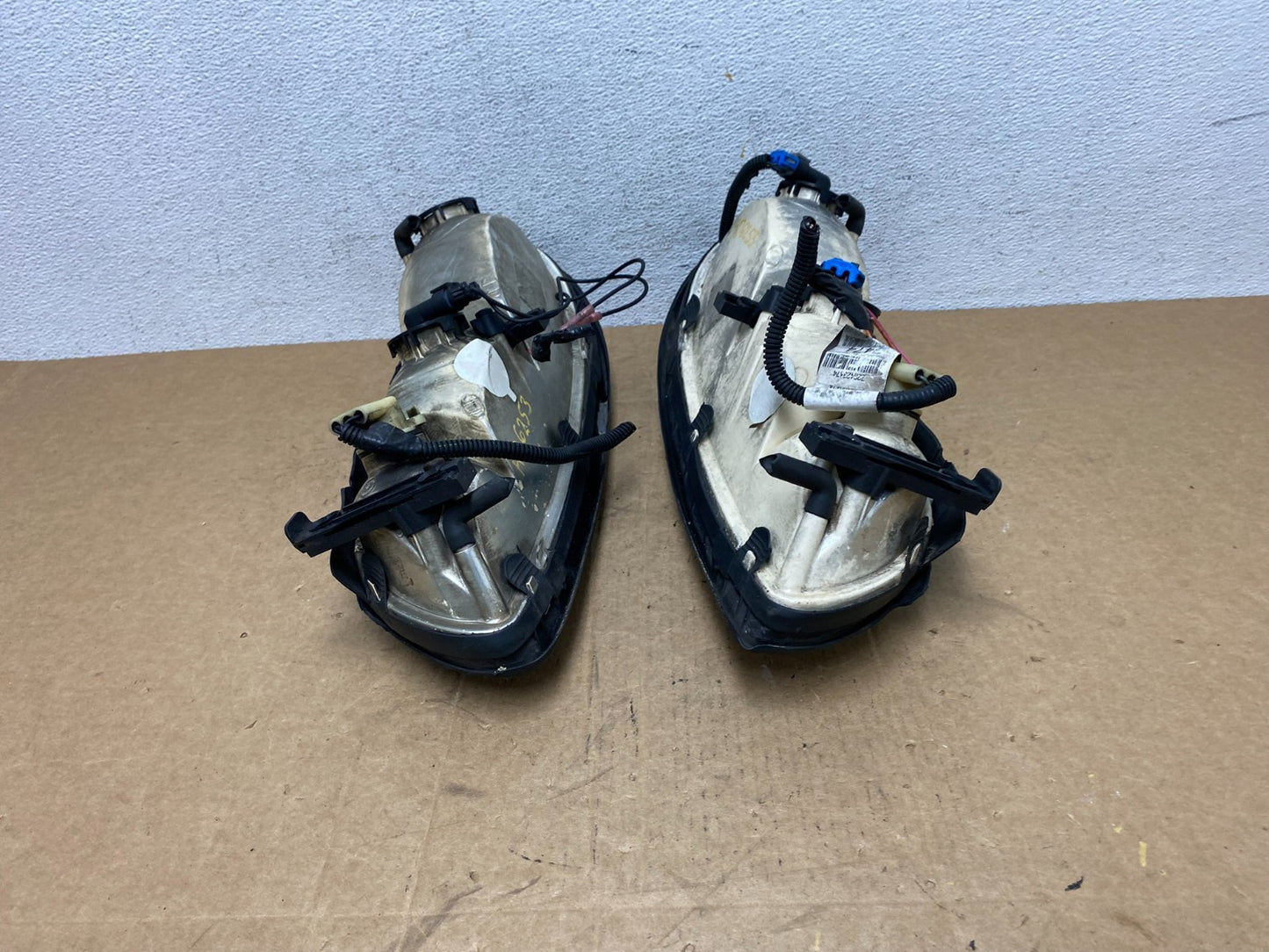 1997 to 2003 Chevrolet Malibu Left+Right Side Headlights AD6253 DW8