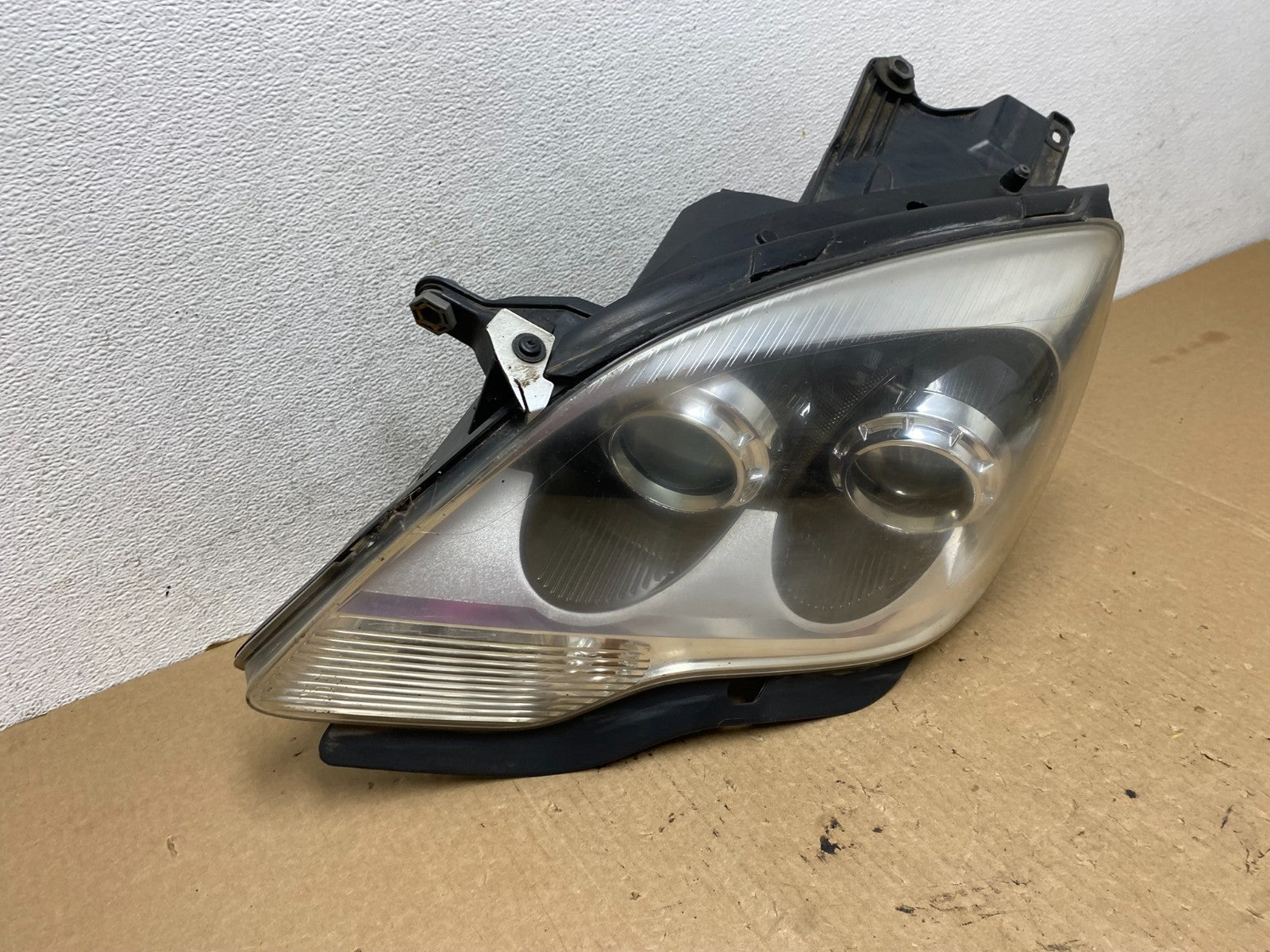 2007 to 2012 Gmc Acadia Halogen Headlight Left Driver LH Side AF9768 DW2