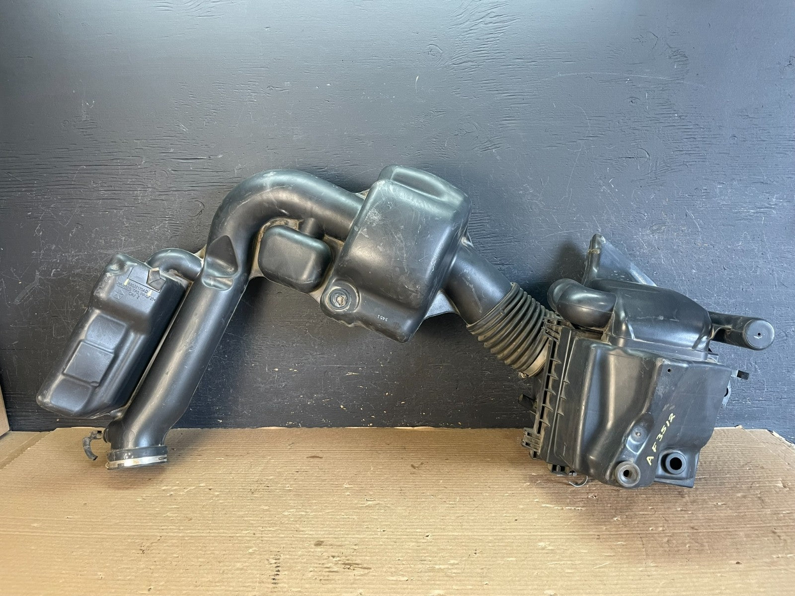 2011 - 2013 Dodge Durango 3.6L Resonator Air Intake Tube AF3512 DW6