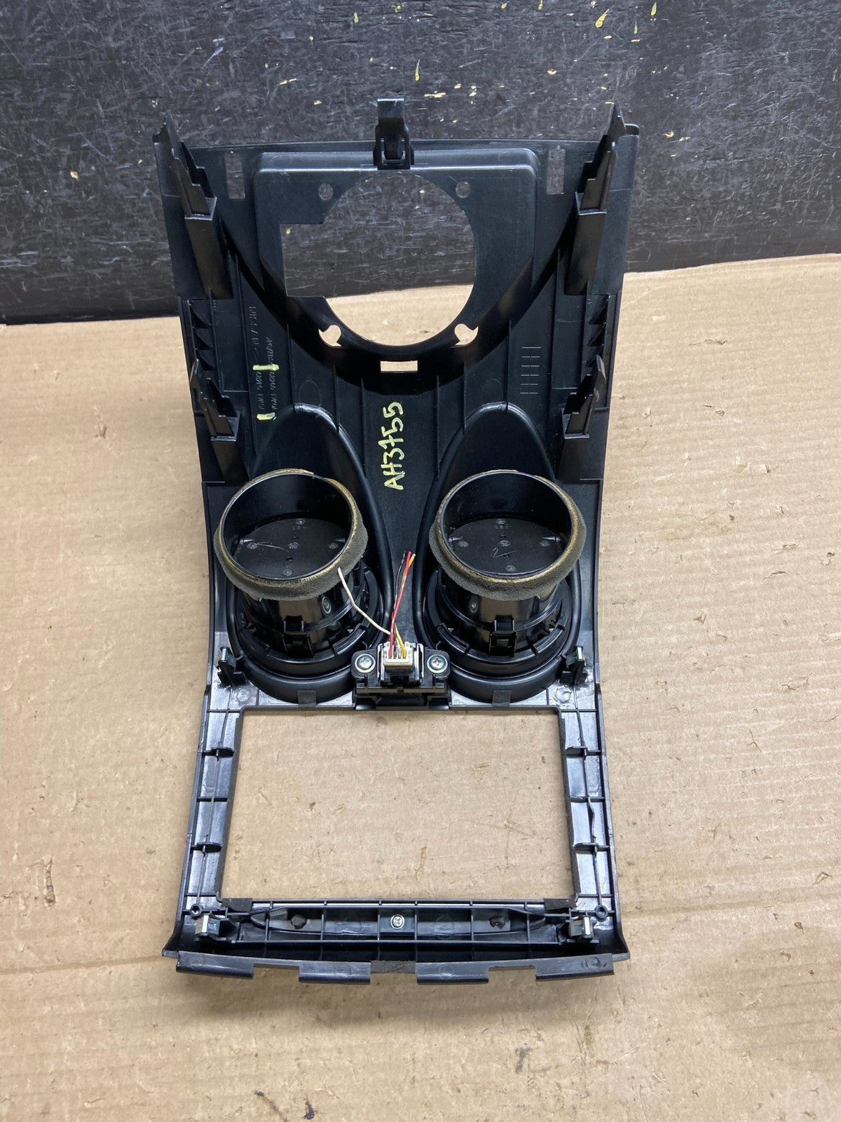 2011 2012 2013 Nissan Rogue Dash Upper Center Radio Bezel Trim AH3754 DG3
