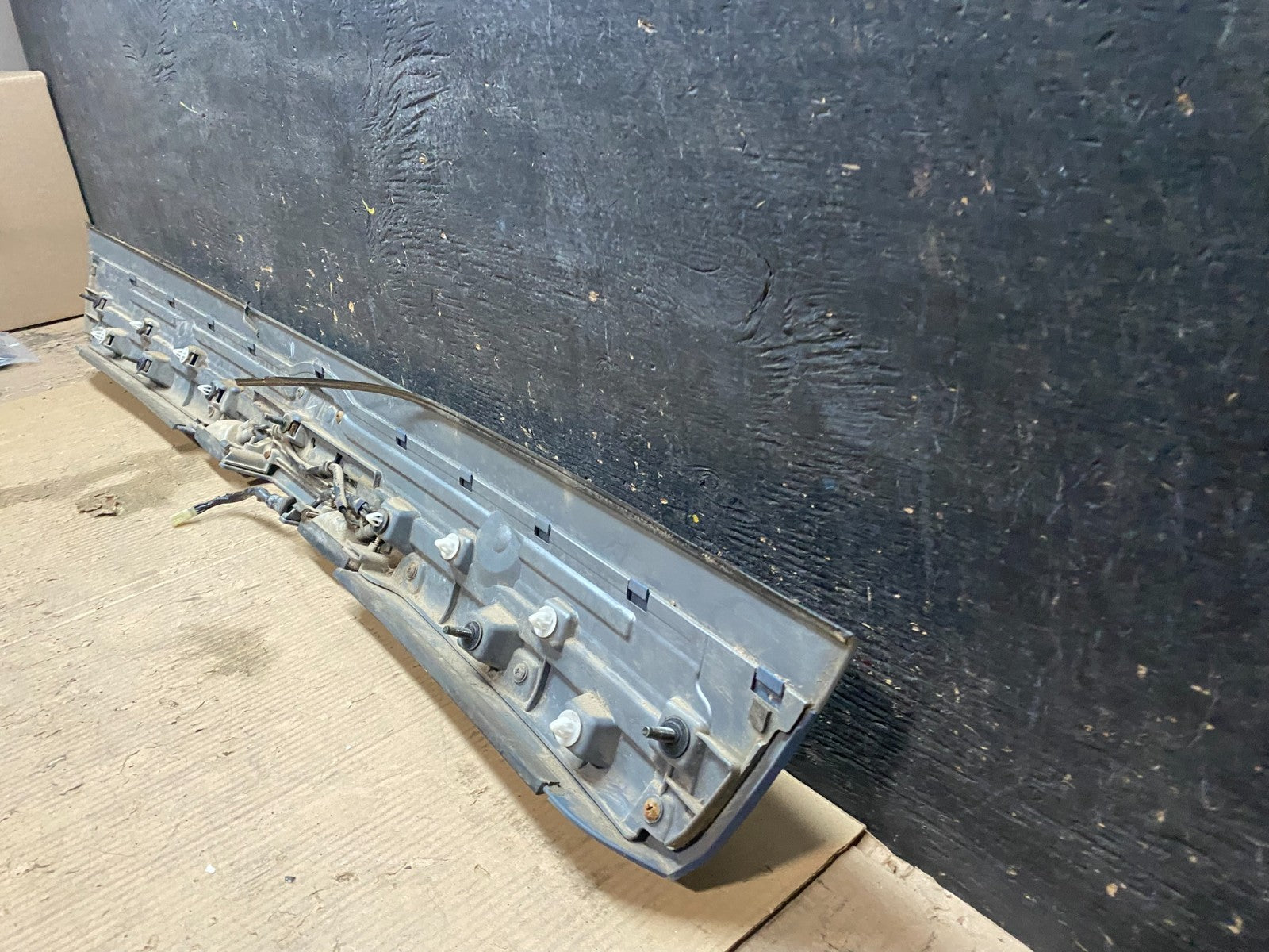 2006 2007 2008 Subaru Forester  Liftgate Tailgate Trunk Trim Molding X3438 DG10