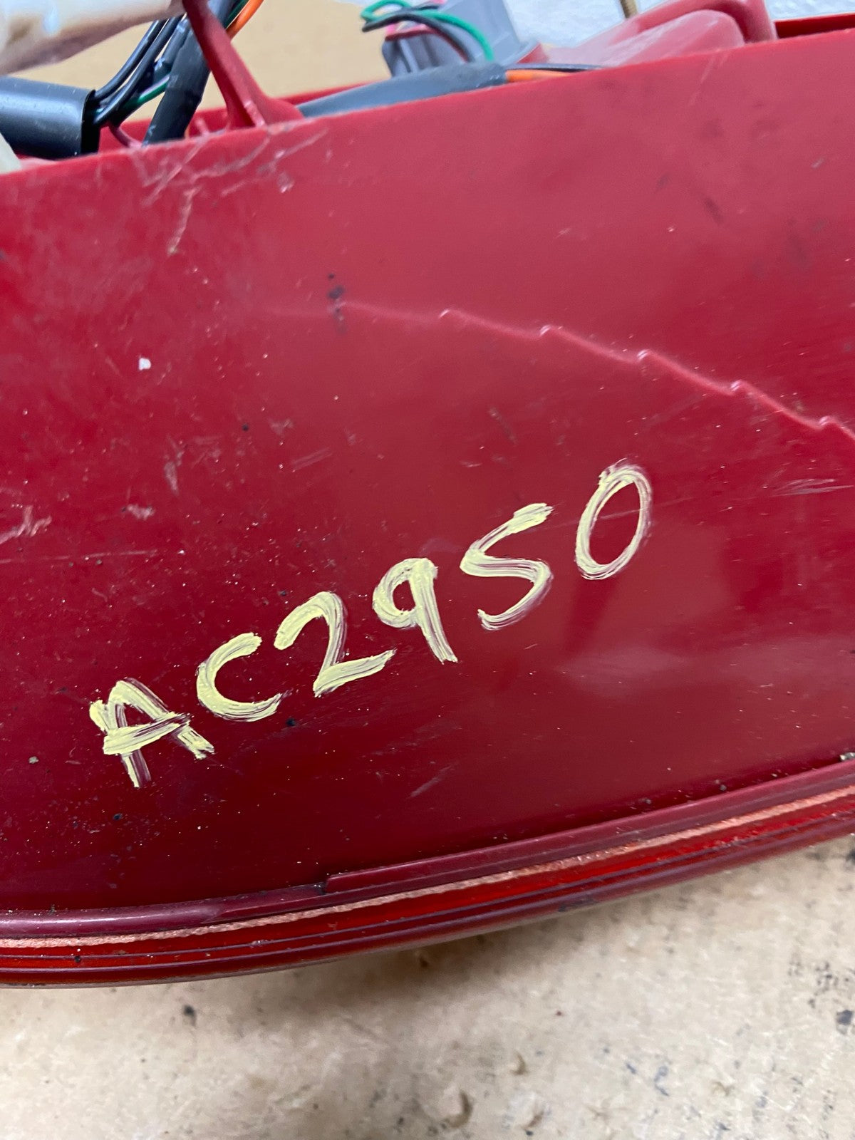 2002 - 2005 Hyundai Sonata Right Passenger RH Side Tail Light OEM AC2950 LK6