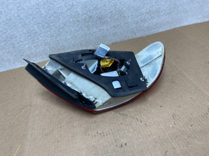2002 to 2005 BMW 7-Series 745i 760i Right Passenger RH Side Tail Light Oem W85176