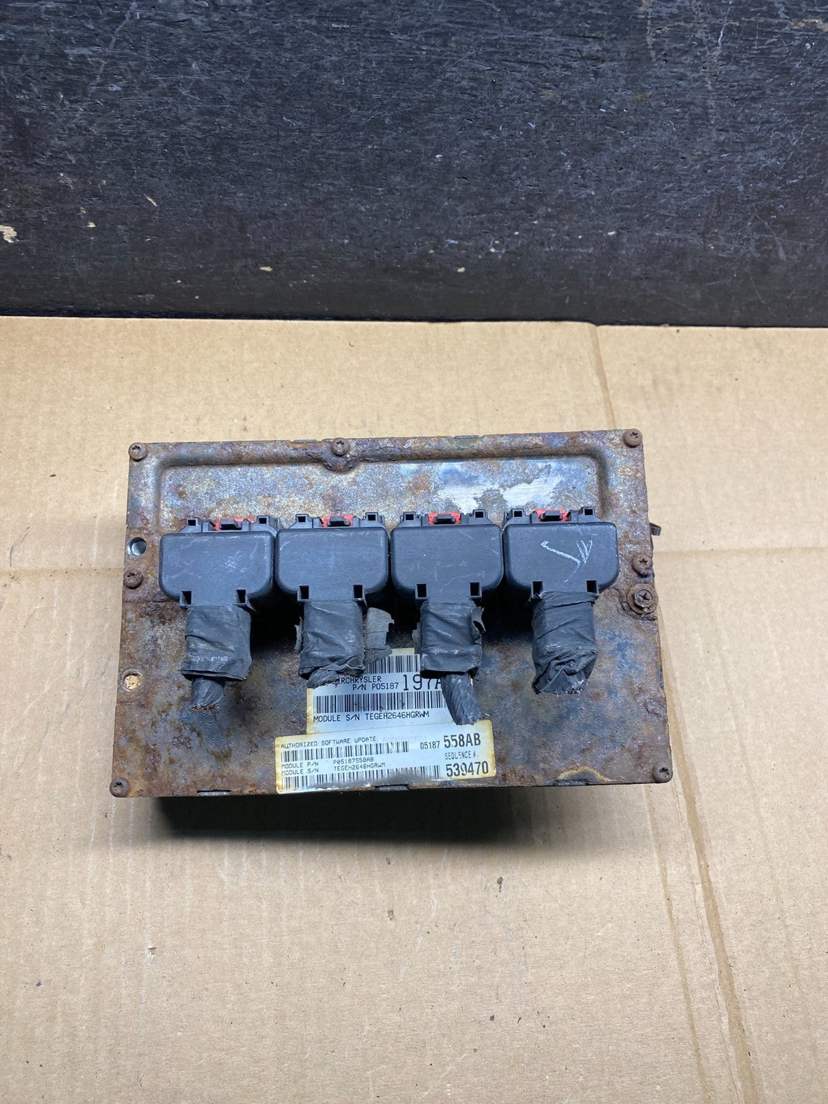 2007 Chrysler Town Country Caravan 3.8L Engine Control ECU p05187558ab AI9854 DW0