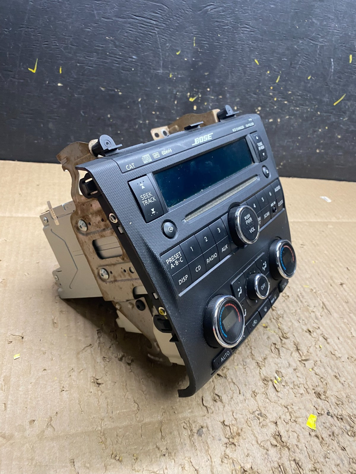 2007 to 2009 Nissan Altima Radio Cd Mp3 Player AUX Climate Control V7270 DG2