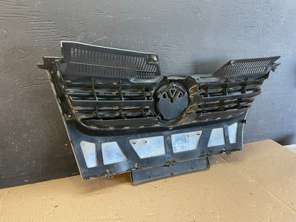 2005-2010 Volkswagen Jetta Front Upper Grille Grill Chrome AE3633 DG4