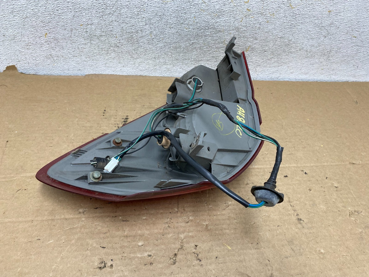 2005 2006 2007 Subaru Legacy Left Driver LH Side Tail Light AH8120 DG6