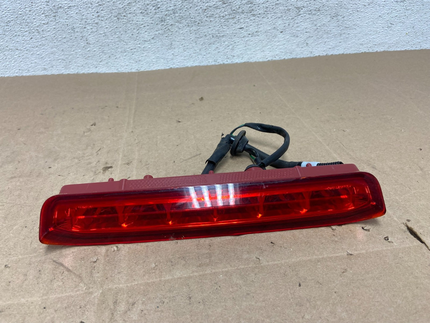 2013 to 2016 Buick Encore 3RD Brake Tail Light ae5036 DG0
