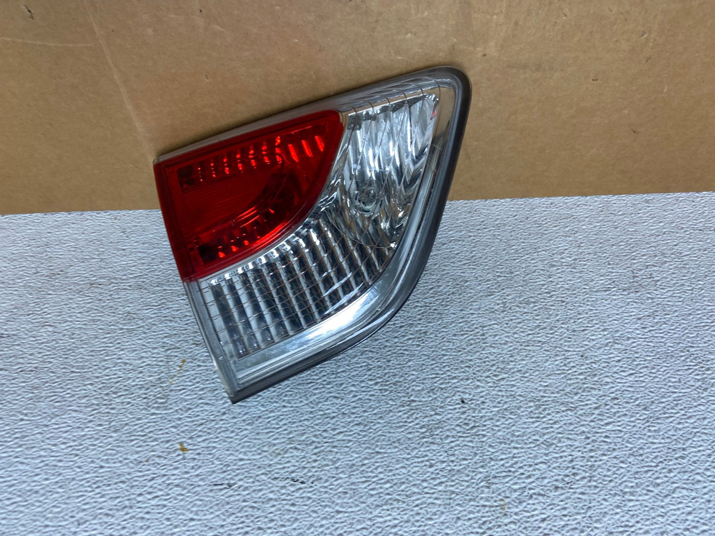 2013 to 2016 Nissan Pathfinder Left Driver Inner Tail light AD9152 LK0