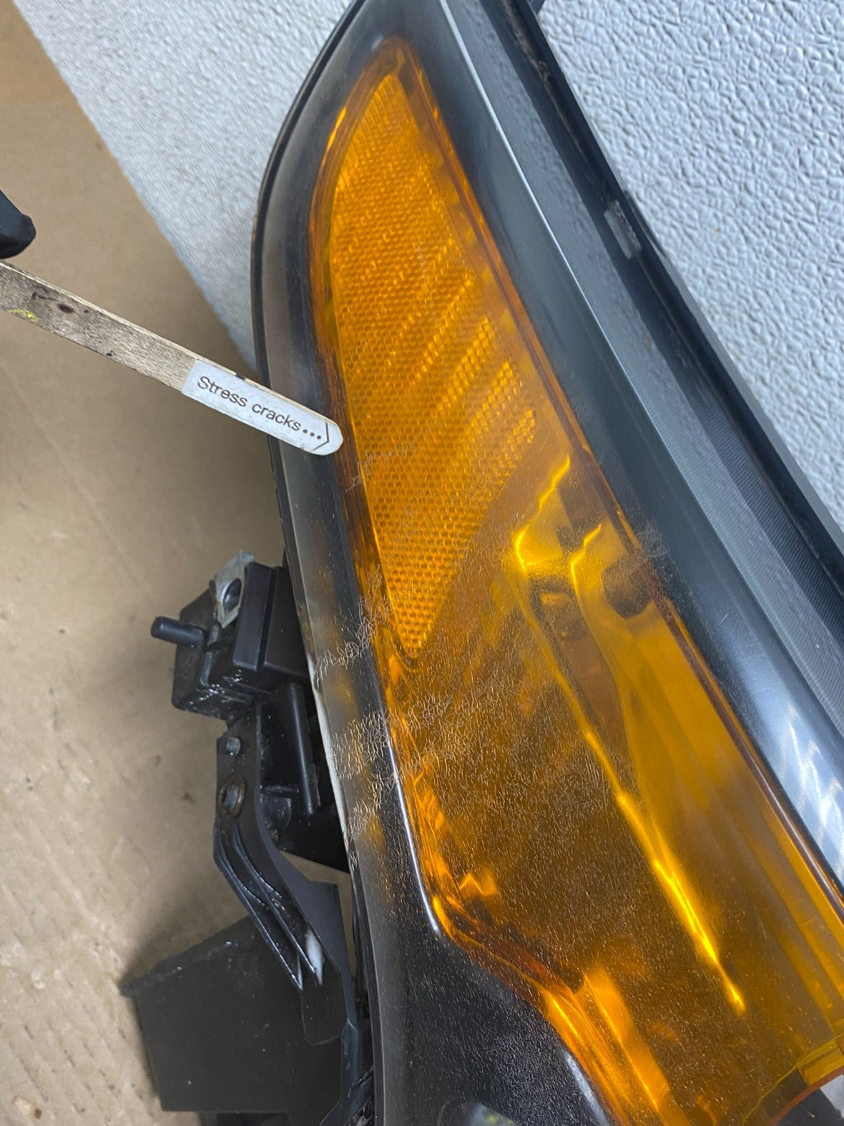 2011 to 2015 Ford Explorer Police Right Passenger Halogen Headlight Oem Q9080 DW5