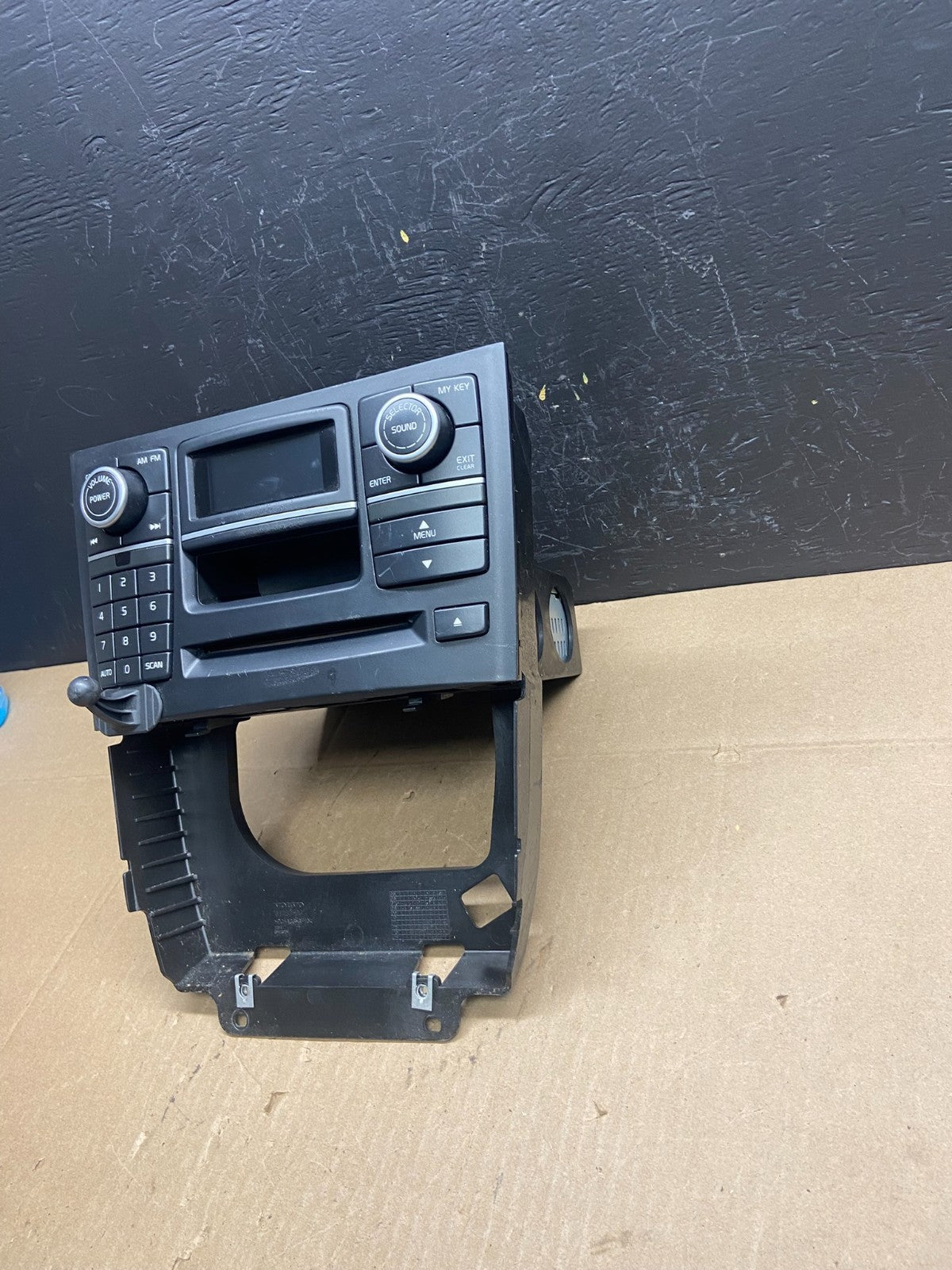 2003 to 2006 Volvo XC90 Center AM/FM Radio Panel Bezel AB8750 DG2