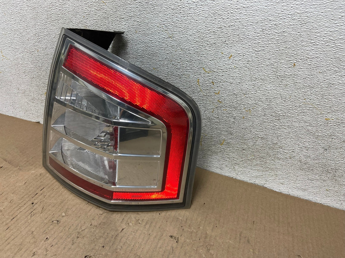 2007 to 2010 Ford Edge Tail light Right Passenger Rh Side AH5859 LK2