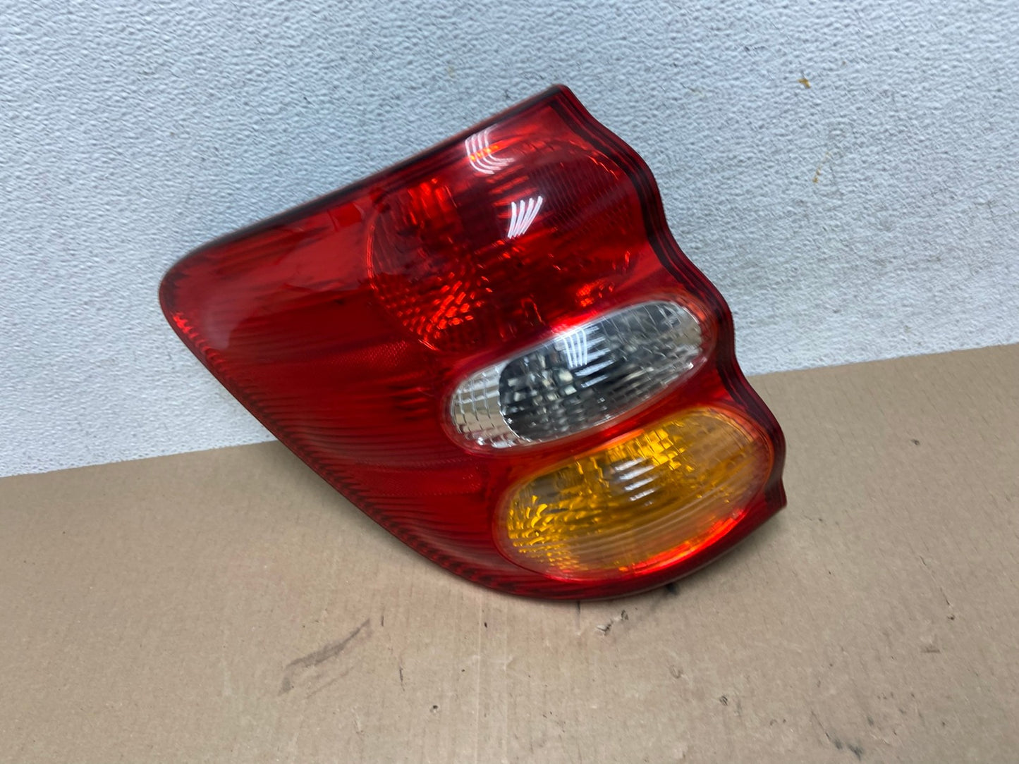 2001 to 2004 Toyota Sequoia Left Driver Lh Side Tail Light AE6992 LK0