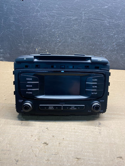 2016 to 2018 Kia Sorento AM/FM CD Radio Screen Display ae8173 DG0