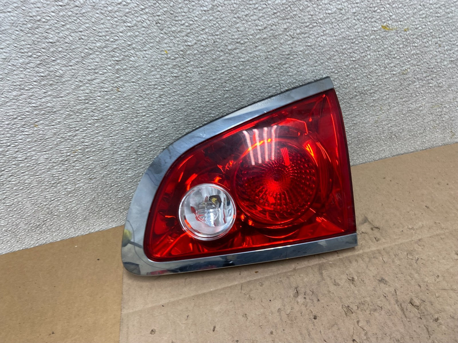 2008-2012 Buick Enclave Right Passenger Rh Inner Tail Light Oem Z6265 DW0