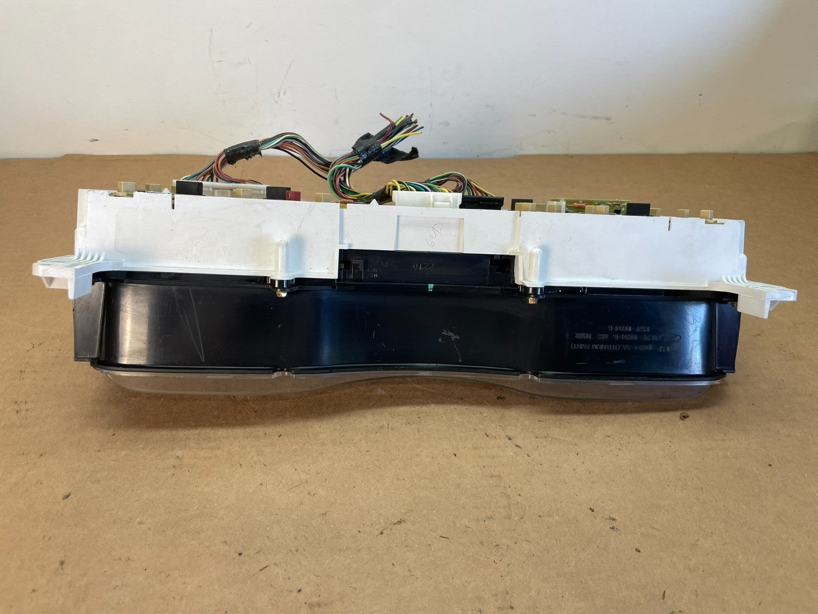 2001 2002 2003 Ford Explorer Speedometer Cluster Gauge AG0701 DW6