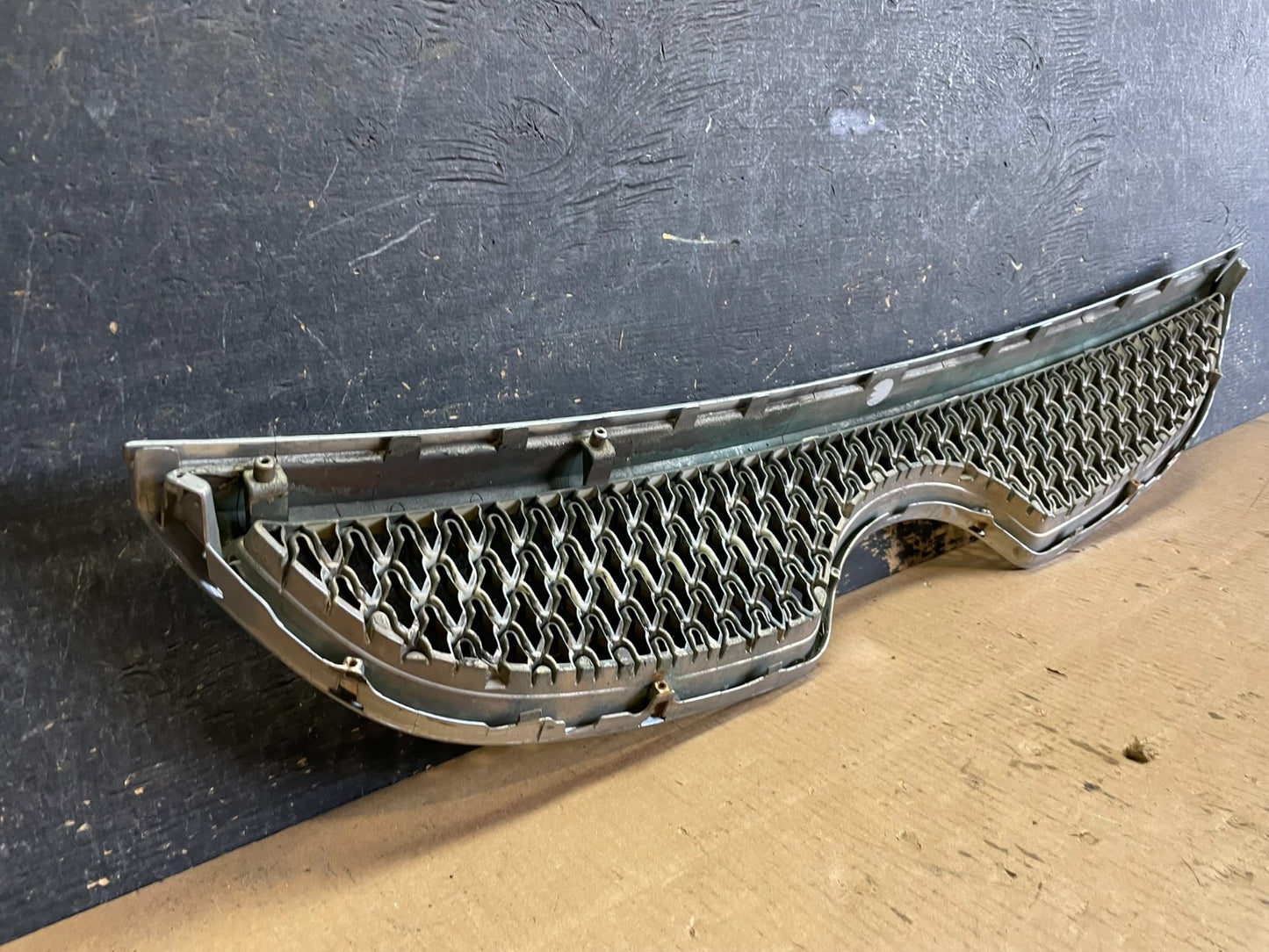 2007 to 2011 Hyundai Veracruz Chrome Grille Grill OEM AA5940 DG5