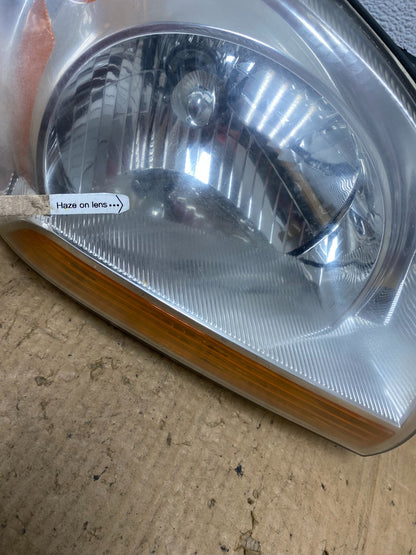 2005 to 2006 Kia Sportage Right Passenger RH Halogen Headlight AC8255 DW4