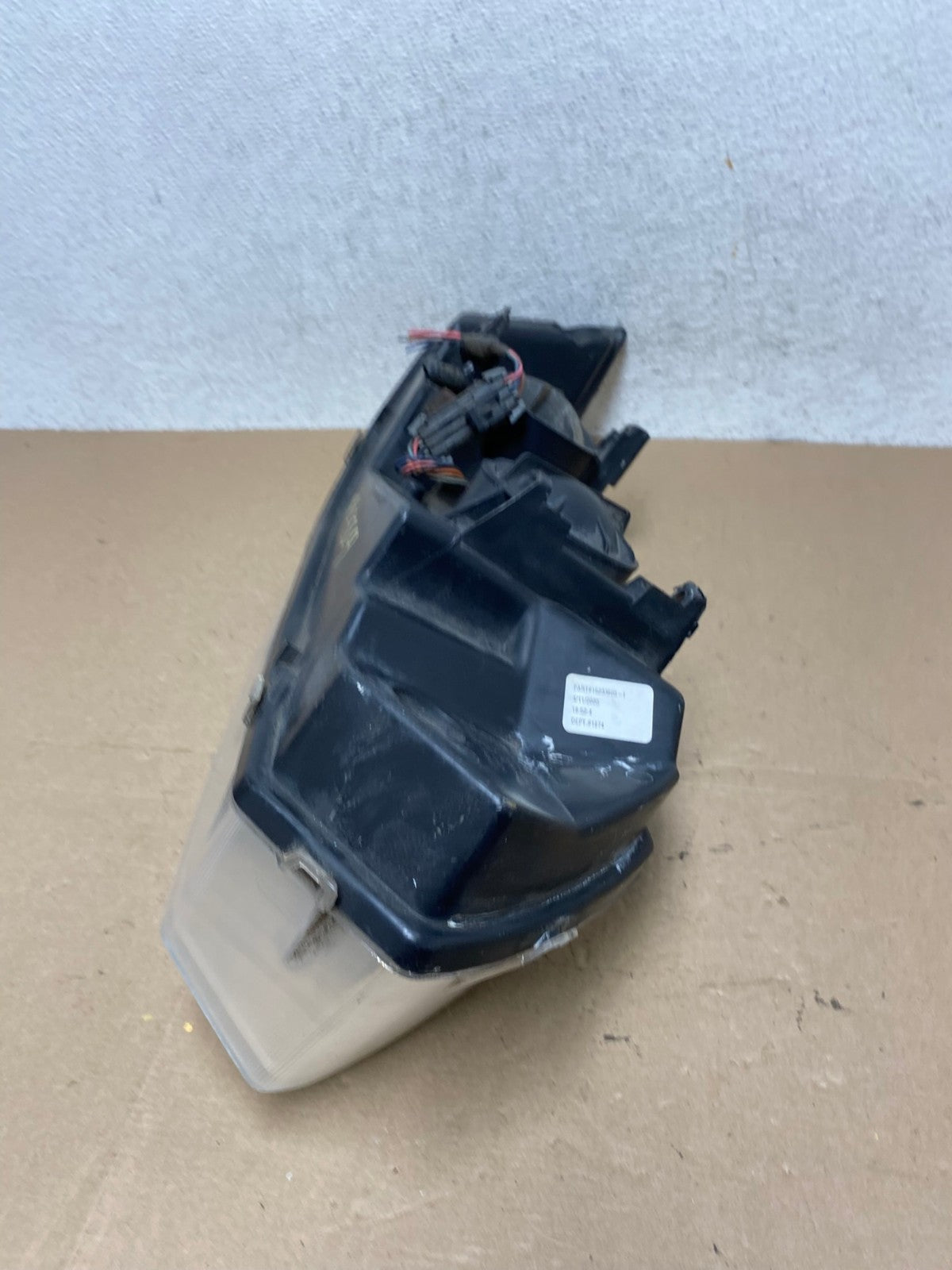 2003 to 2007 Saturn Ion Halogen Headlight Left Driver LH Side AF4509 LK7