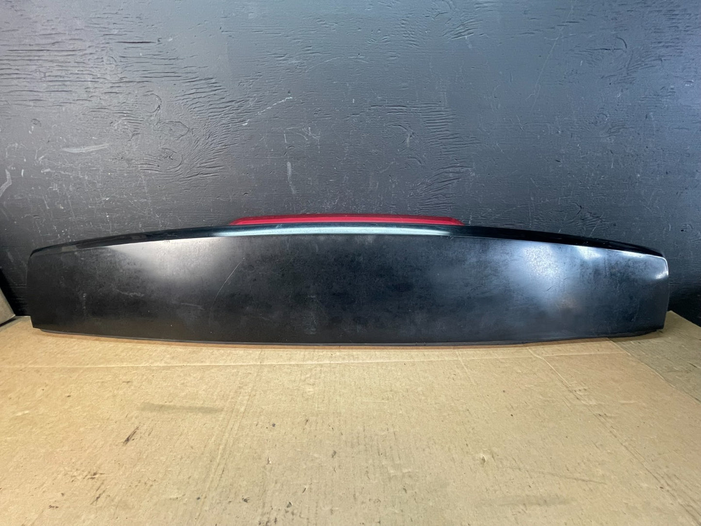 2007-2014 Chevrolet Tahoe Suburban Yukon Spoiler Wing 3rd Brake Light z8399 DG0