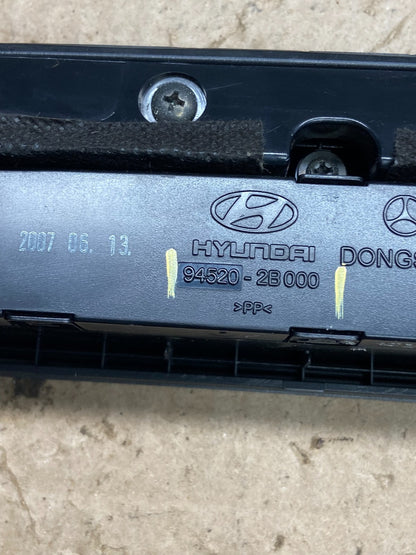 2007 to 2009 Hyundai Santa Fe Center Dashboard Radio Bezel Trim ac9234 DG5