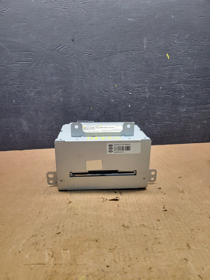 2010 to 2012 Cadillac SRX AM/FM/CD/MP3 Radio Head Unit Receiver H79200