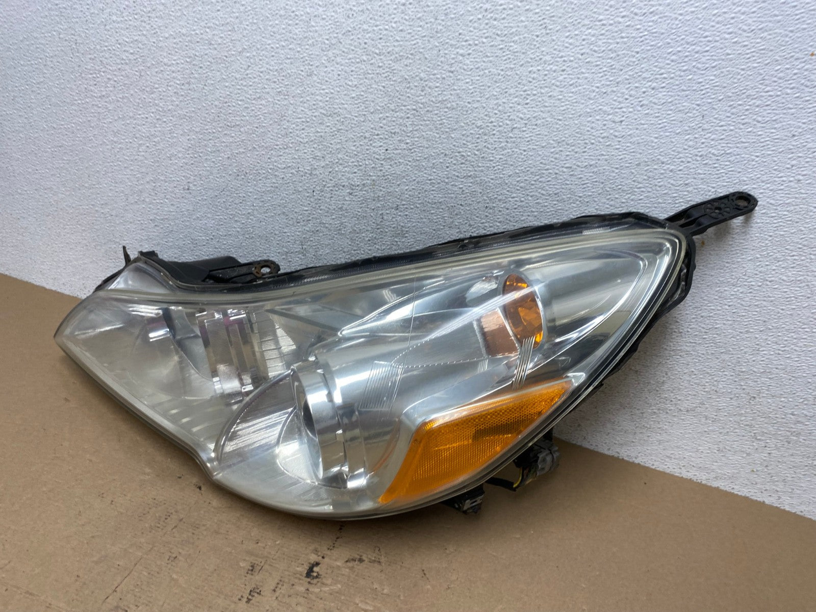 2010 2011 2012 Subaru Legacy Outback Left Driver Halogen Headlight AF4473 LK1