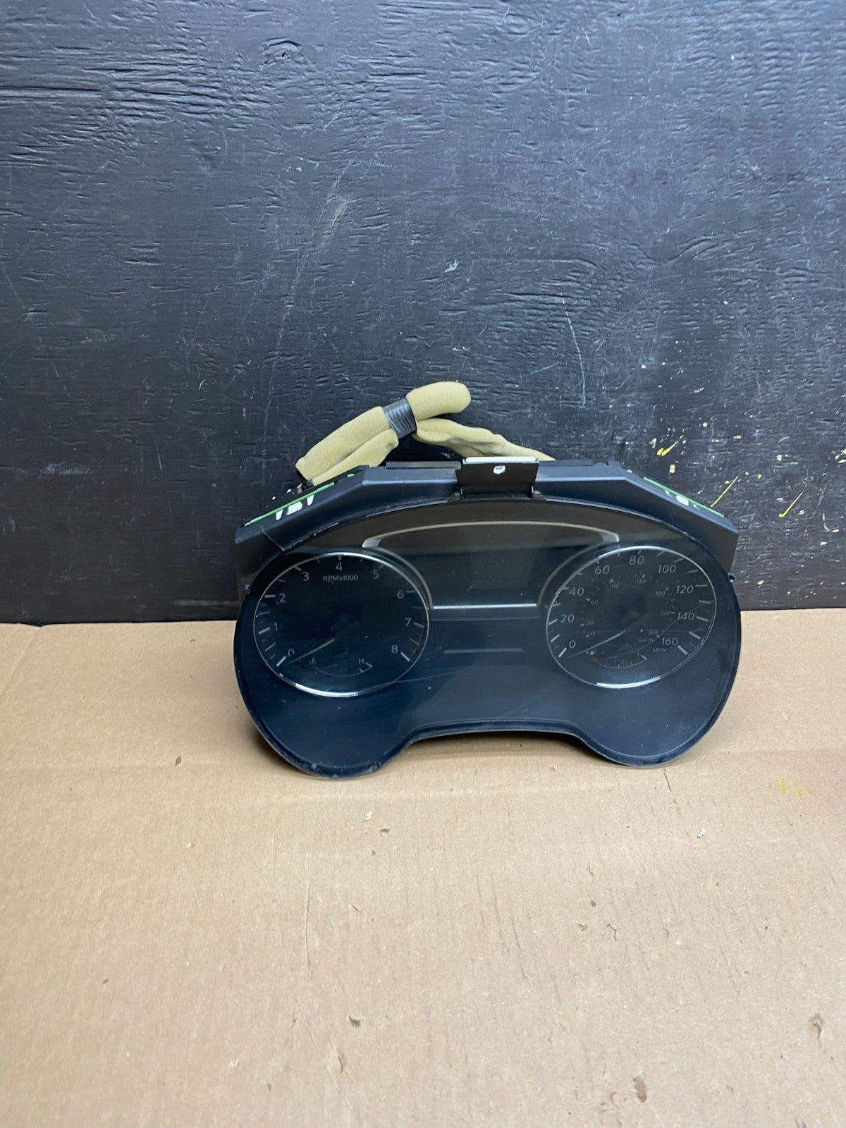 2013 to 2016 Nissan Pathfinder Speedometer Cluster Gauge t4394 DG0