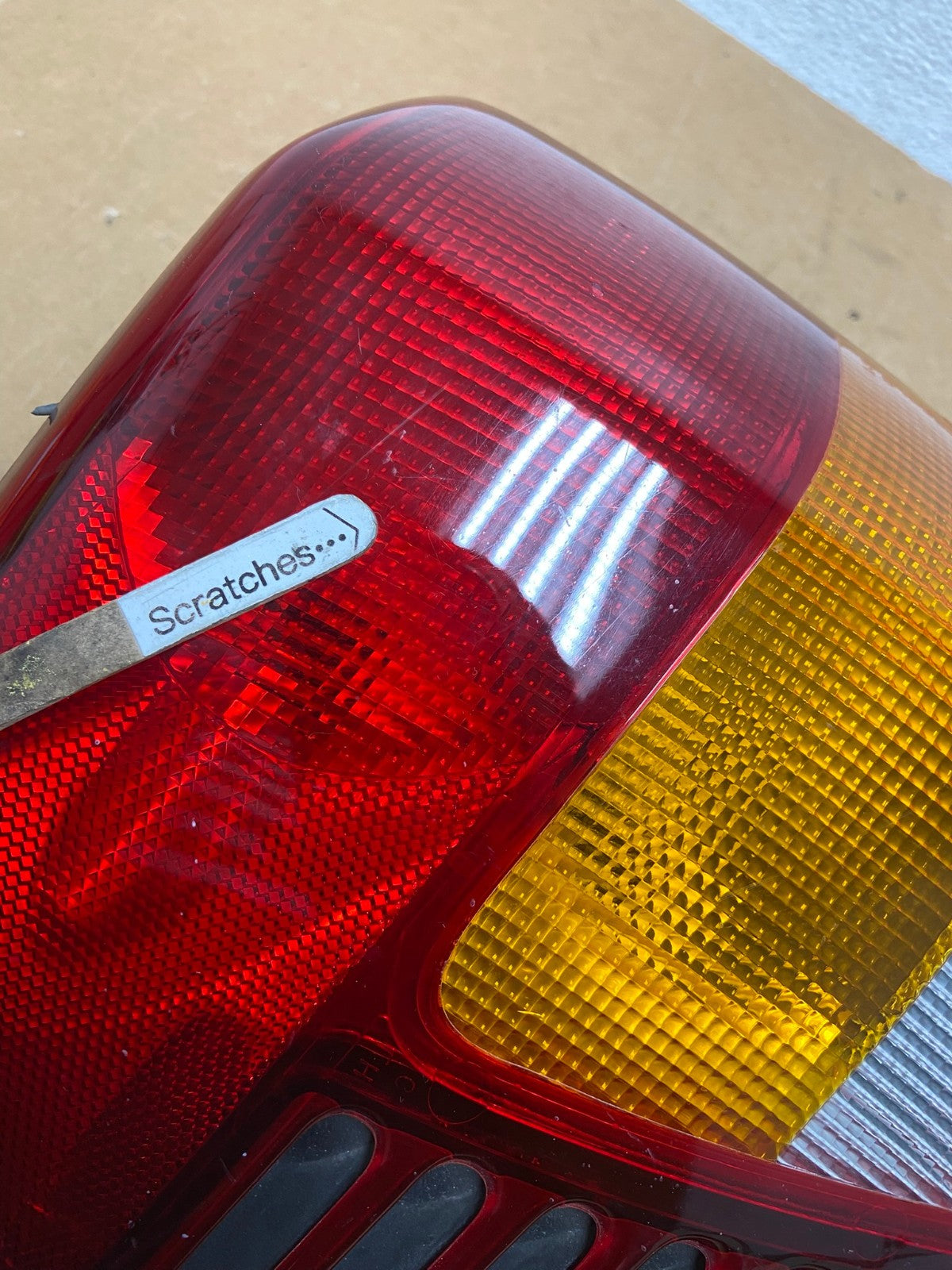 1999 - 2004 Jeep Grand Cherokee WJ Left Driver Lh Tail Light AE0262 LK3