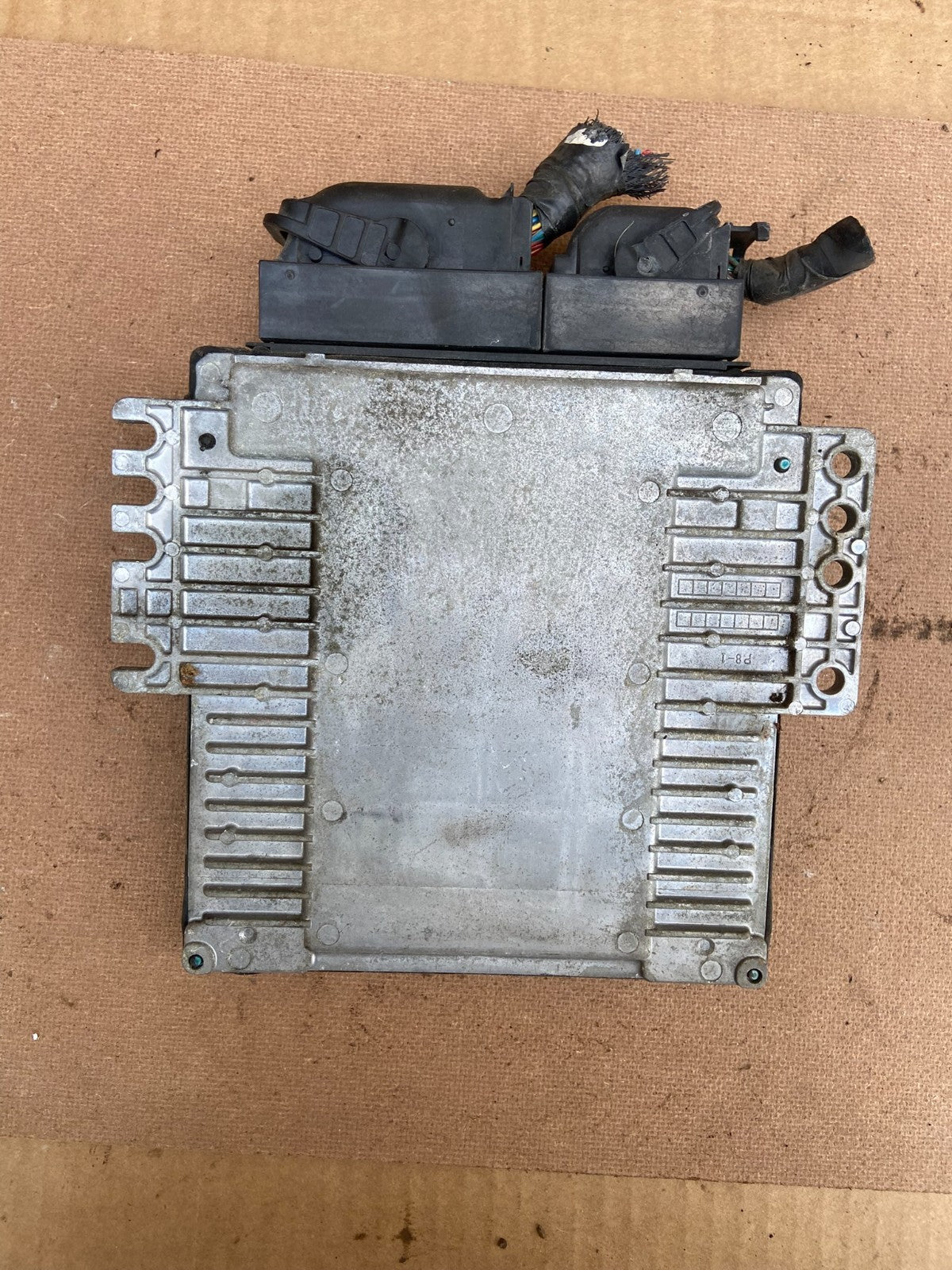 2004 Nissan Armada QX56 5.6 Engine Control MEC86-240 B1 ECU ECM Module AD2901 DG1