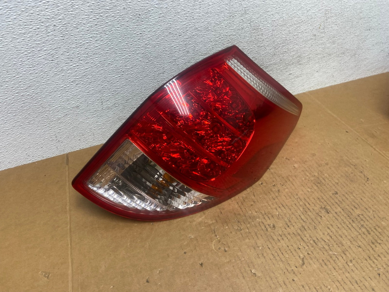 2006 2007 2008 Toyota Rav4 Right Passenger RH Side Tail Light AE0533 LK2