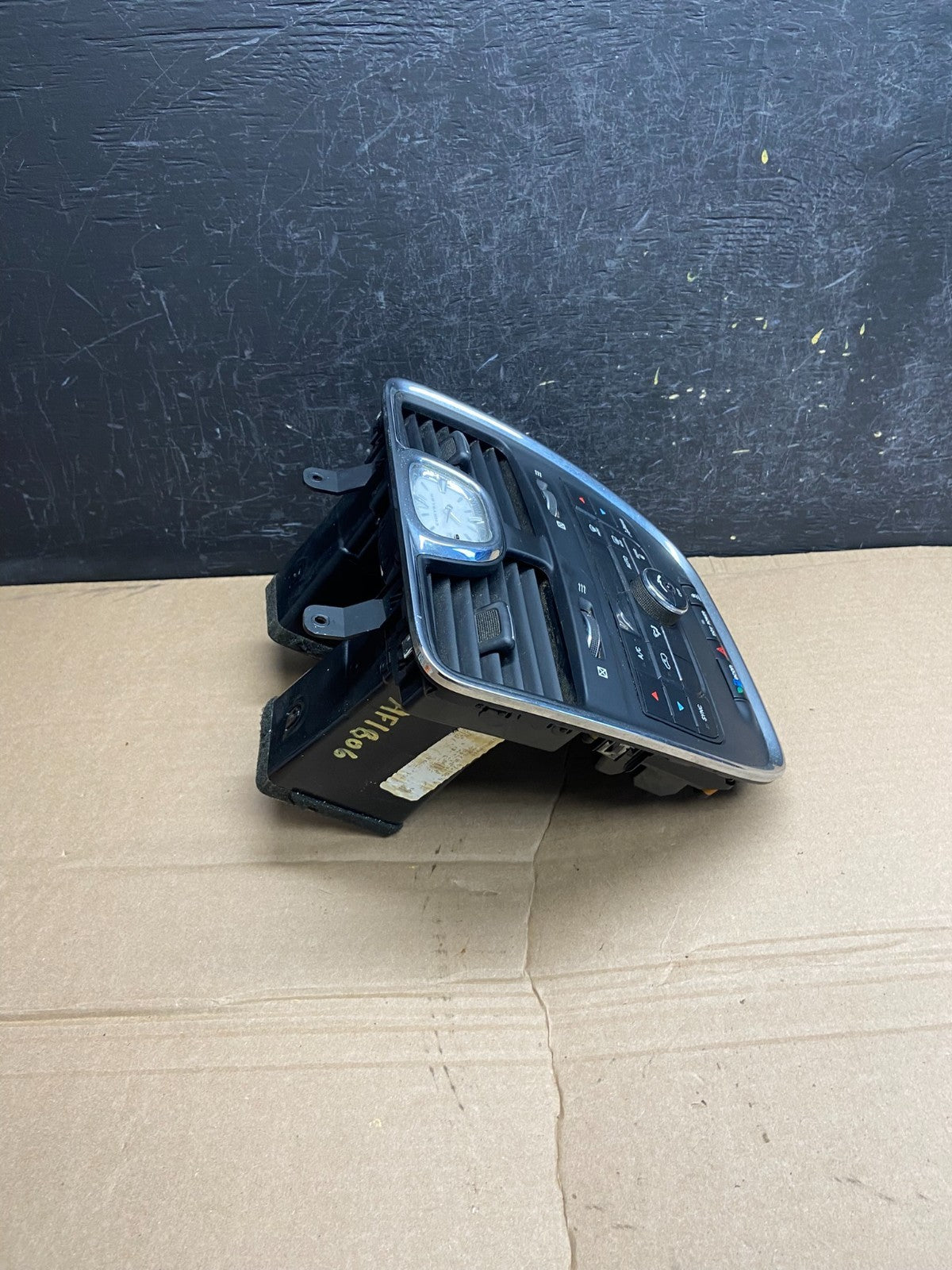 2011-2016 Chrysler Town Country Climate Control Panel Center Dash Trim AF1806 DG1