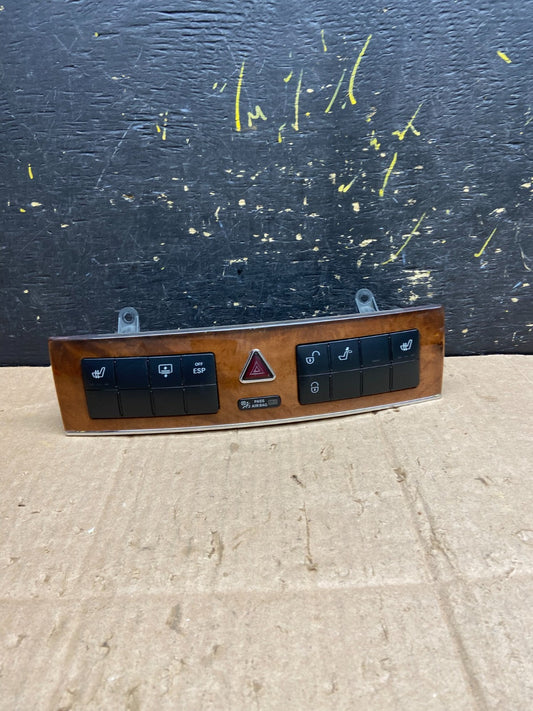 2005 - 2007 Mercedes C230 C240 Center Console Switch Control Unit ab1781 DG0
