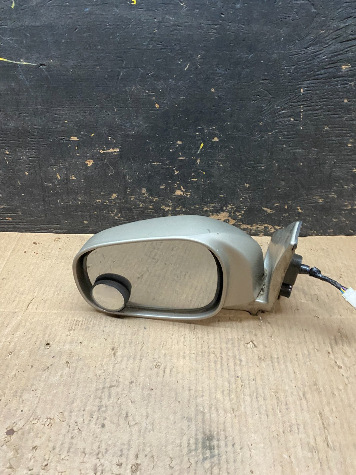 2002 - 2003 Suzuki Grand Vitara XL-7 Left Driver View Door Mirror U7233 PZ11