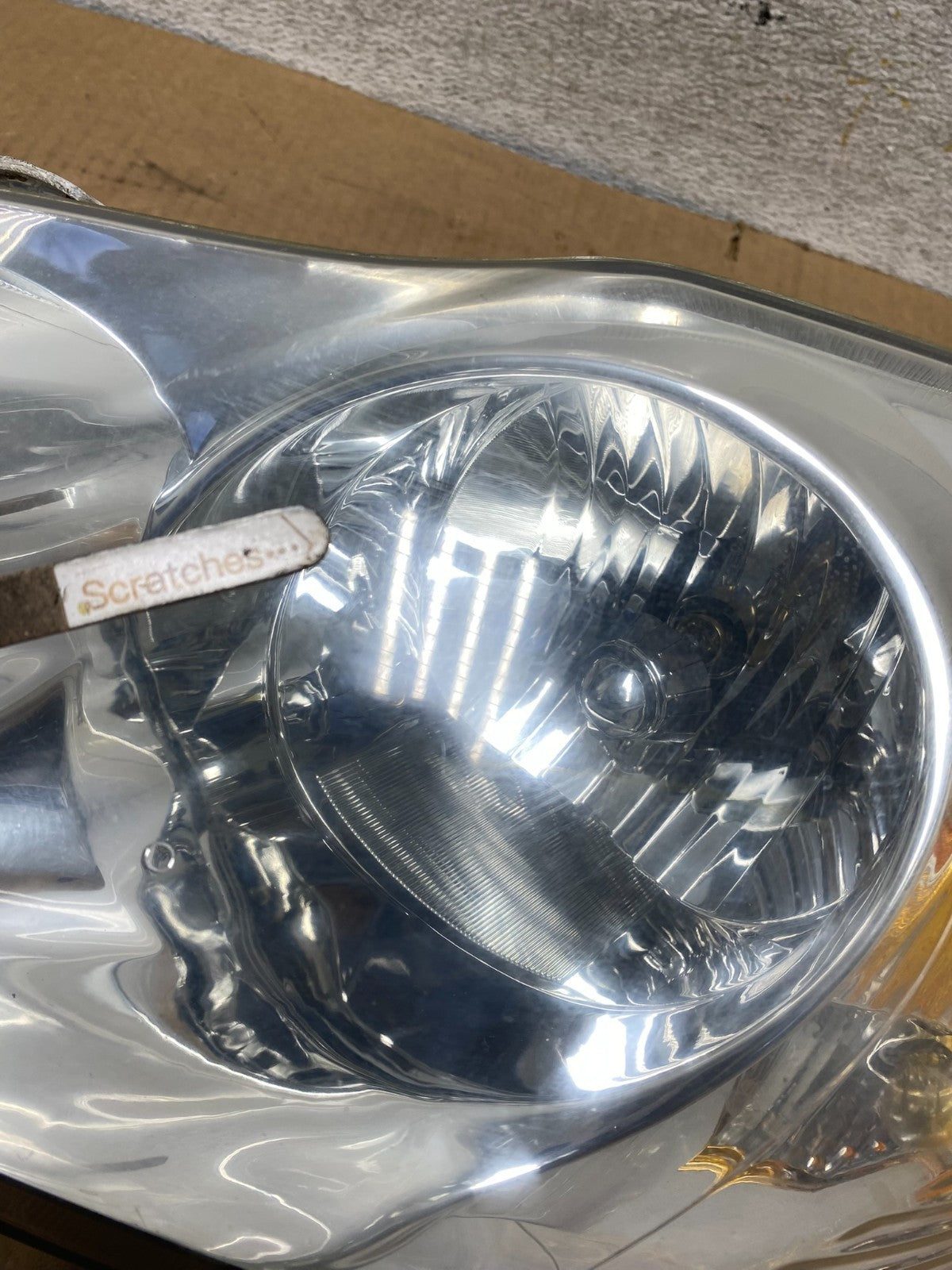 2003 to 2004 Toyota Corolla Left Driver LH Side Headlight AI7897 DW3