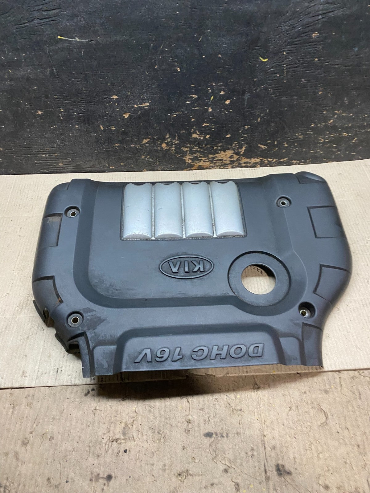 2003 2004 2005 Kia Optima Engine Motor Cover OEM X2919 DG1