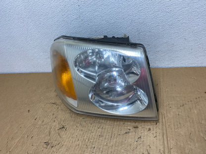 2002 to 2009 Gmc Envoy Right Passenger RH Side Headlight Halogen AC8166 DW1