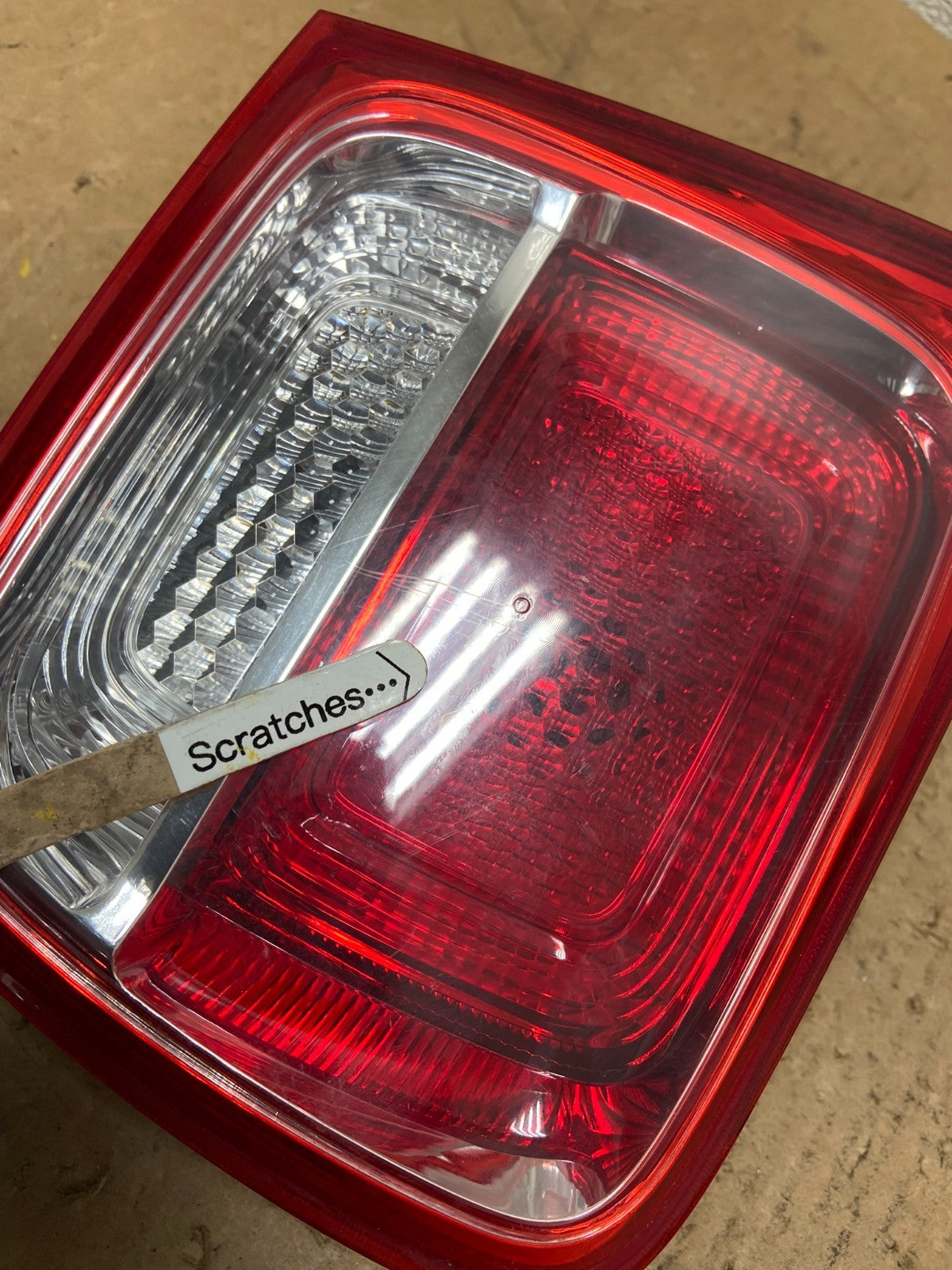 2013-2016 Chevrolet Malibu Left Driver LH Inner Tail Light Z8026 DW3