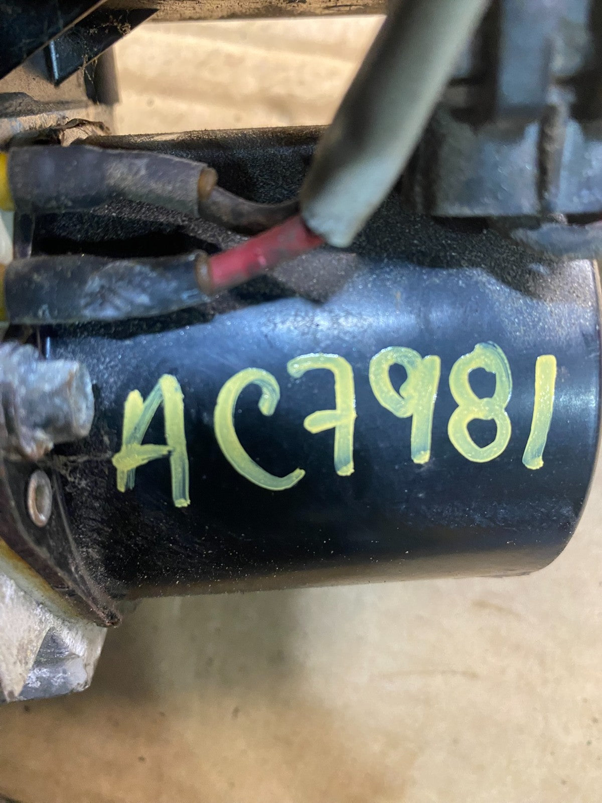 1999 to 2000 Ford F250 F350 SRW ABS Pump Control 2c342c346be AC7981 DG7